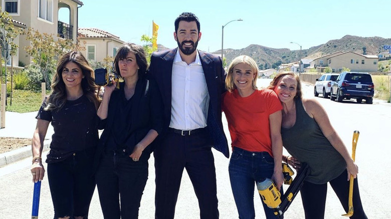 Alison Victoria posing with her co-stars in the first season of Rock the Block