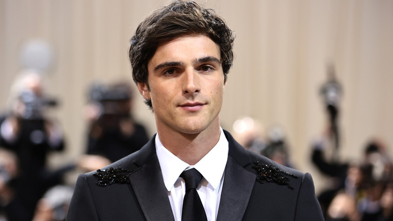 Jacob Elordi wearing a suit