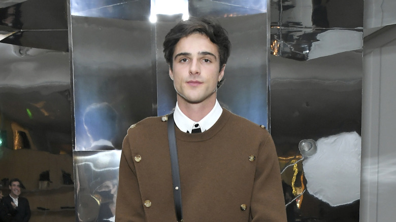 Jacob Elordi wearing purse