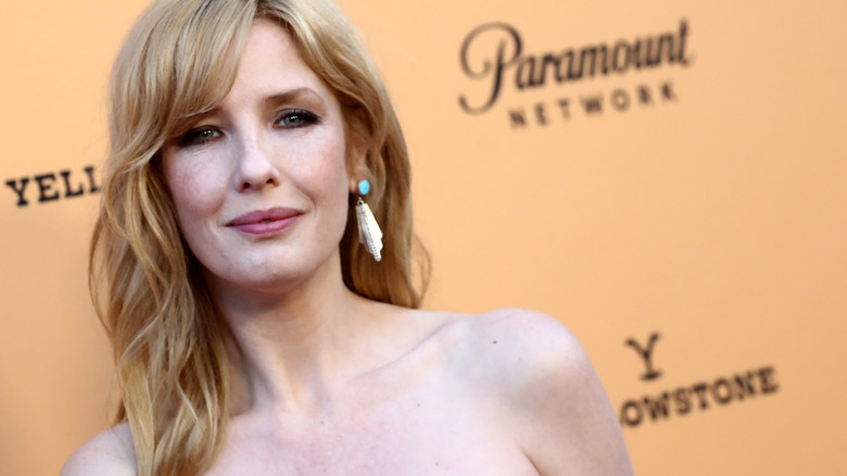 Kelly Reilly poses on the red carpet for Yellowstone