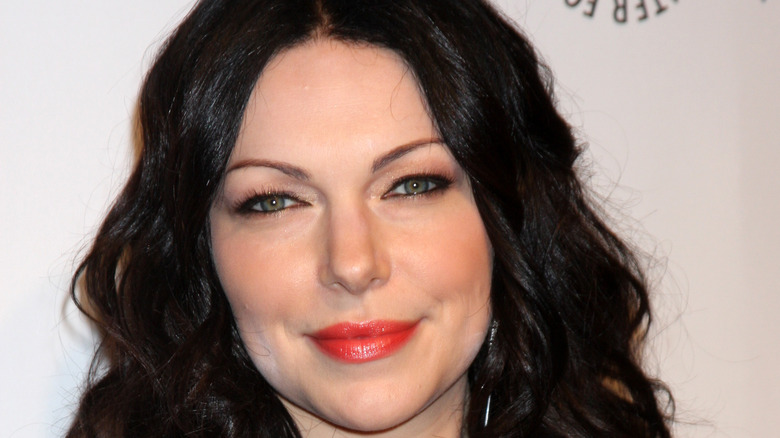 Laura Prepon posing on red carpet