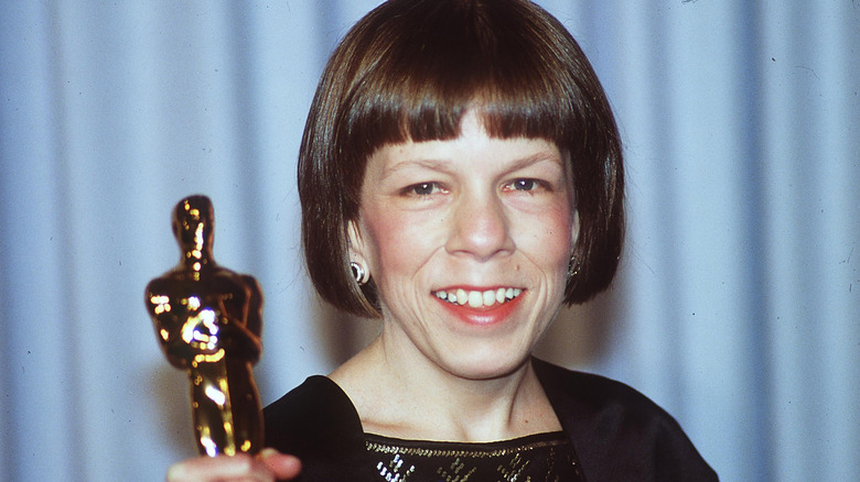 Linda Hunt smiling