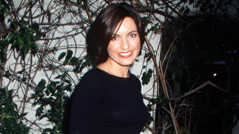 Mariska Hargitay posing, smiling