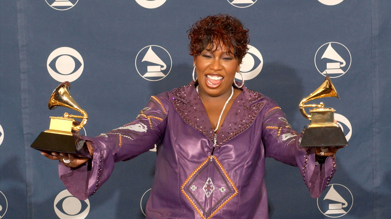 Missy Elliott's Blue Hair Transformation - wide 4