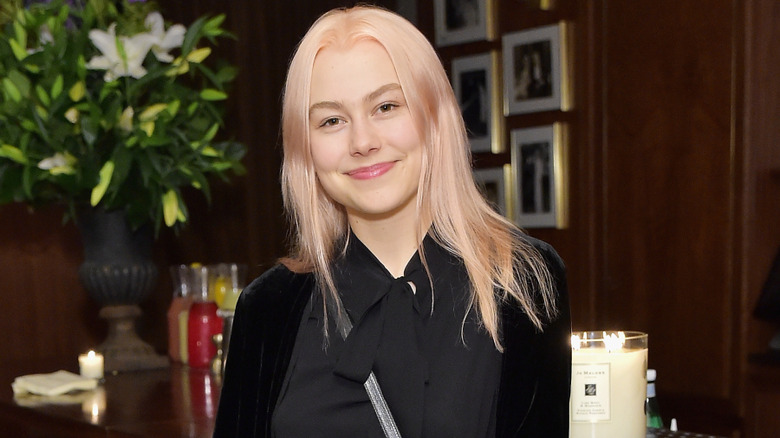 Phoebe Bridgers with pink hair