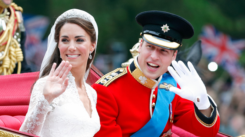 Kate Middleton and Prince William waving