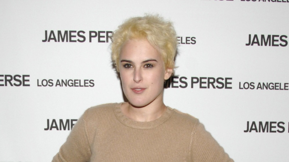 Rumer Willis with blonde hair in 2007