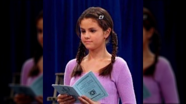 a jovem Selena Gomez em Suite Life