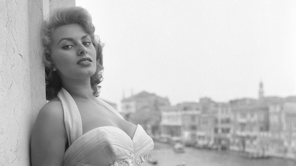 Sophia Loren on a balcony in Venice