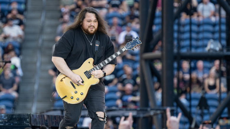 Wolfgang Van Halen playing guitar at Mammoth concert