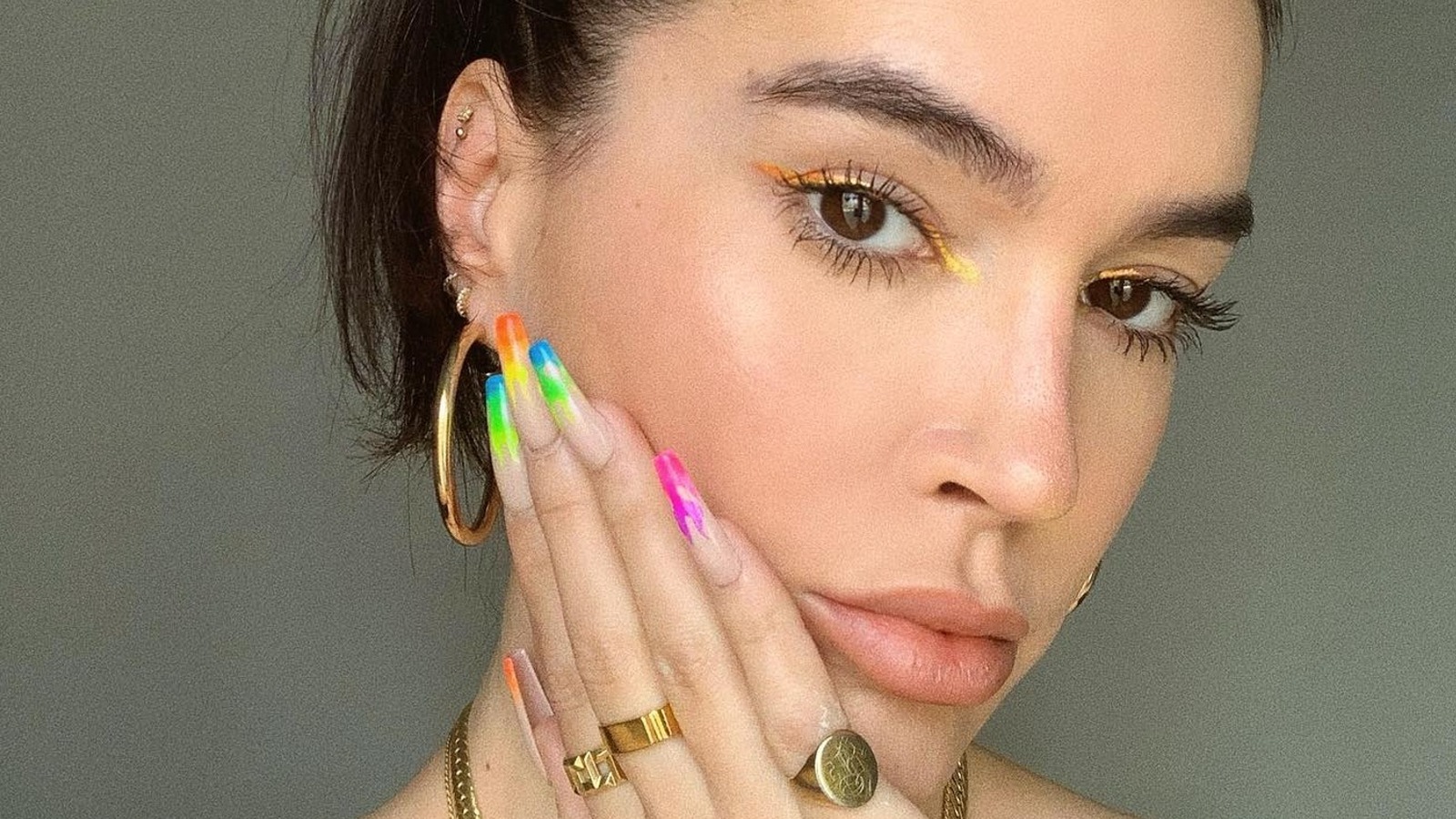 The Sunflower Eyes Trend Will Be Your Festival Season Staple