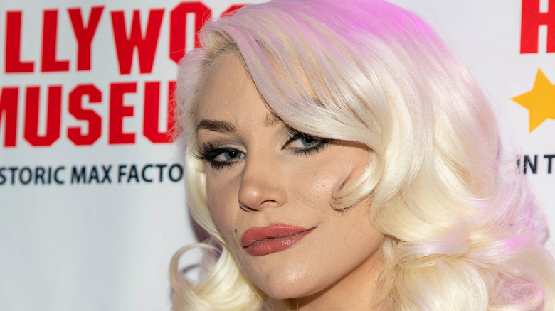 Courtney Stodden with pink hair