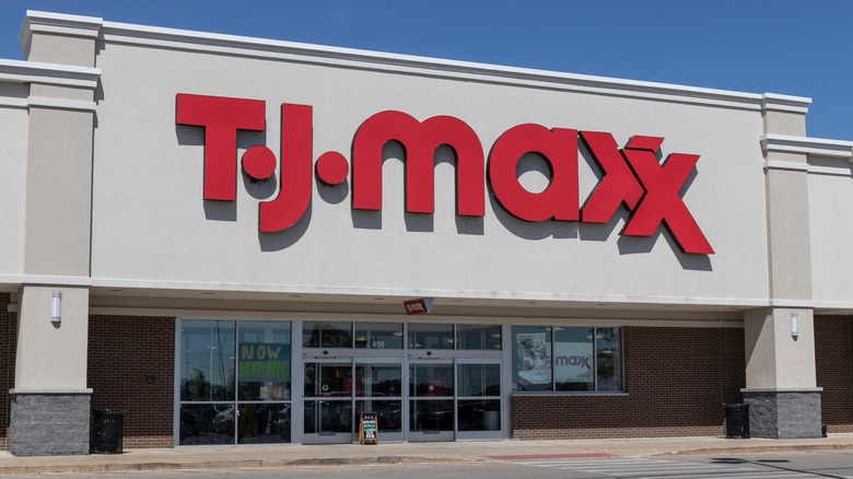 T.J. Maxx storefront