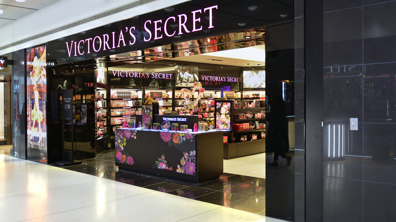 Victoria's Secret storefront