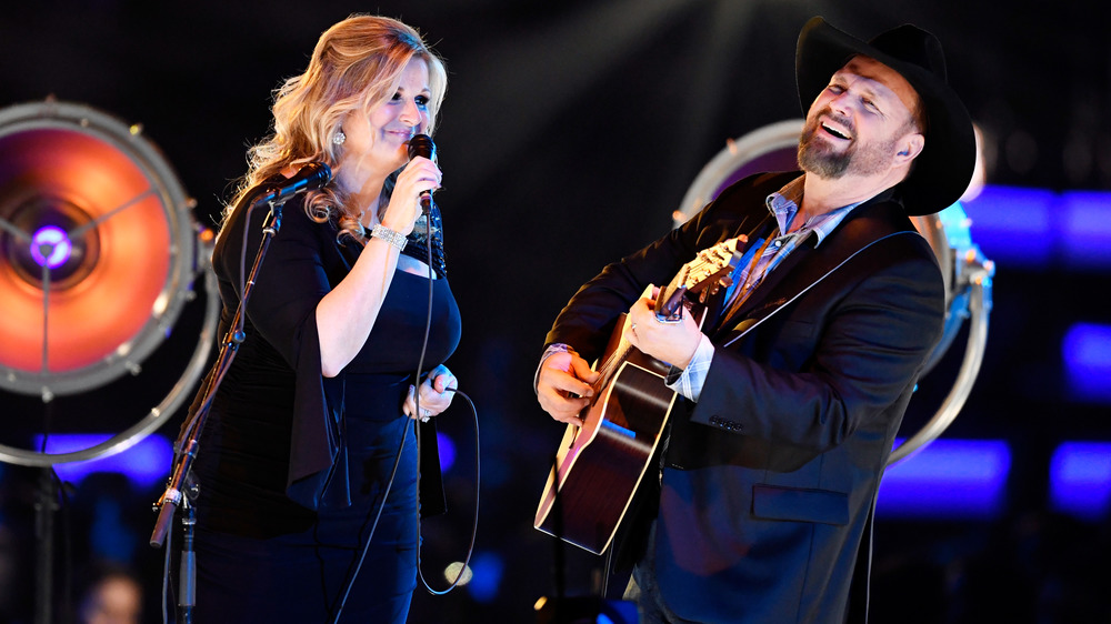 Trisha Yearwood and Garth Brooks