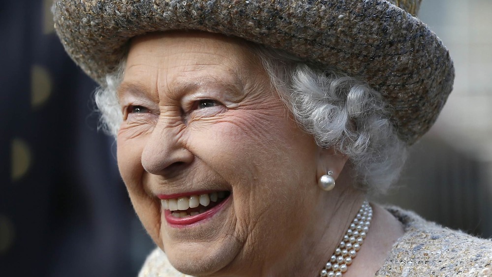 Queen Elizabeth with signature lipstick 