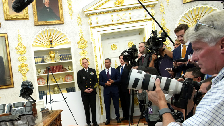 Gold decor details Oval Office