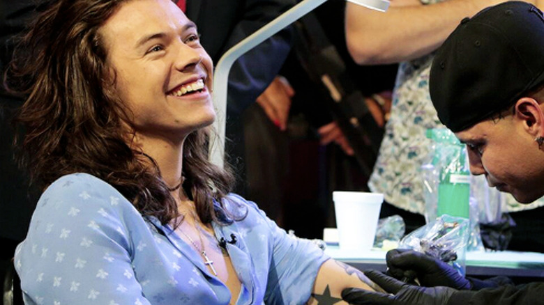 One Directions Harry Styles gets tattoo live on James Cordens Late Late  Show  London Evening Standard  Evening Standard