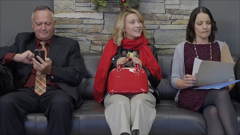 Meredith Hagner (center) in "A Gift Wrapped Christmas."