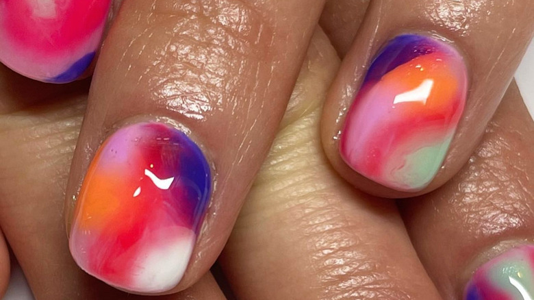 Blooming gel nail design