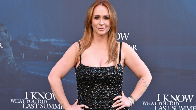 Jennifer Love Hewitt posing in 2025