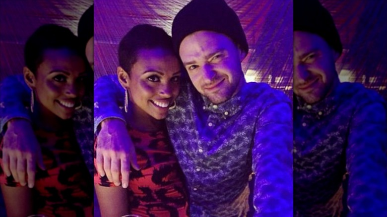 Nicole Hurst and Justin Timberlake taking a selfie together
