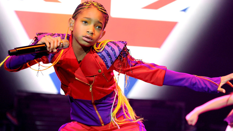 Willow Smith performing at 10 years old