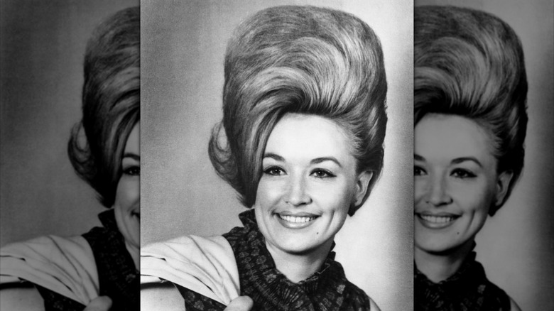 Dolly Parton smiling in 1965 Nashville