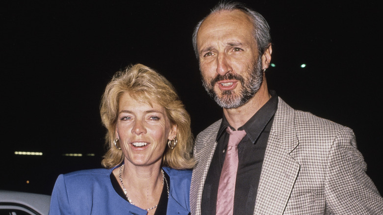 Michael Gross in 1989 with Meredith Baxter, his pierced ear visible