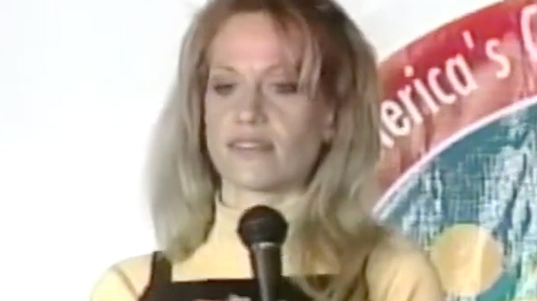 A young Kellyanne Conway gives a comedic presentation