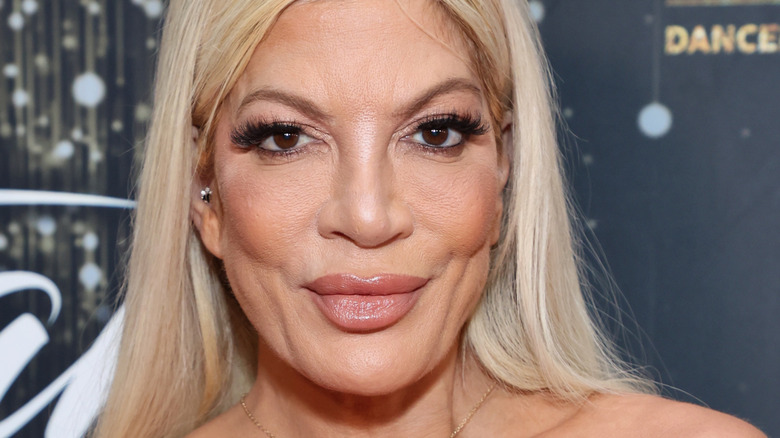 Tori Spelling at a Hollywood event