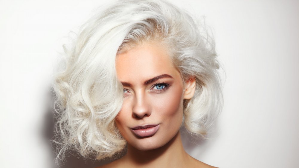 7. "The Pros and Cons of Going Platinum Blonde" - wide 4