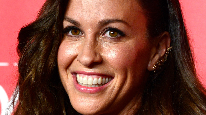 Alanis Morissette smiling