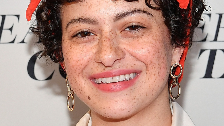 Alia Shawkat posing red carpet