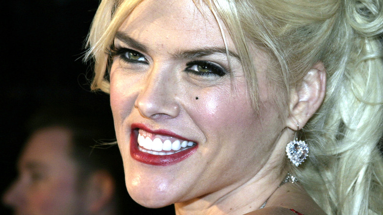 Anna Nicole Smith smilin