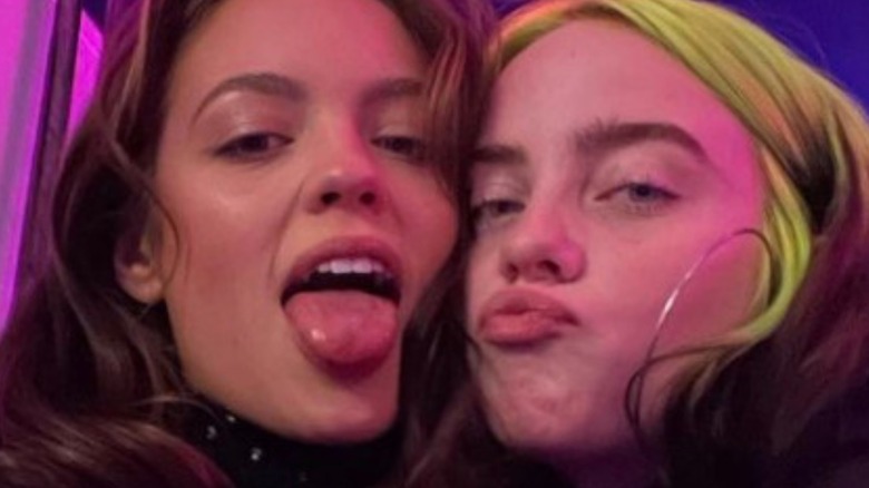 Claudia Sulewski, Billie EIlish