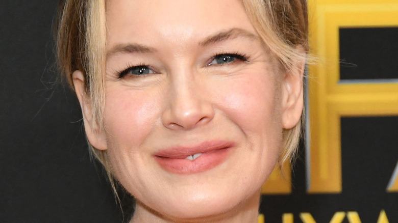 Renee Zellweger smiling 