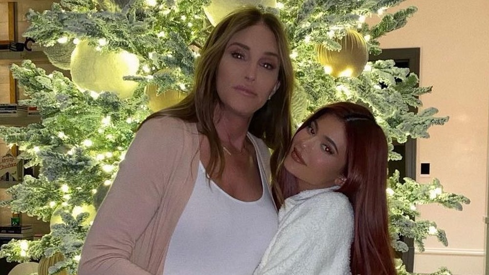 Do Kendall And Kylie Have A Relationship With Caitlyn 2024 - Mandi Rozella