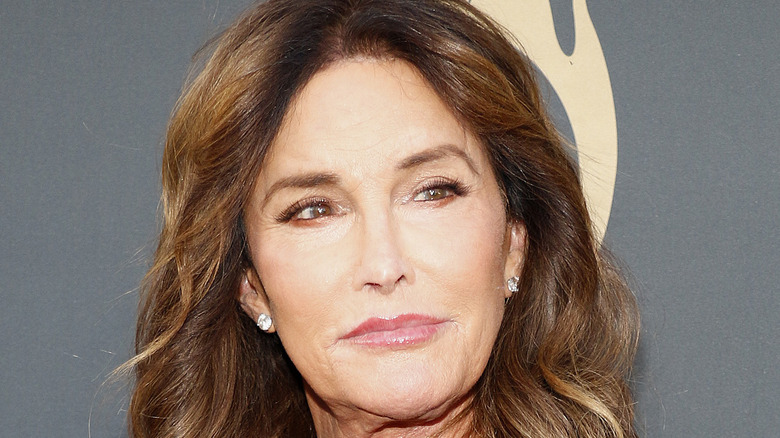 Caitlyn Jenner poses on the red carpet