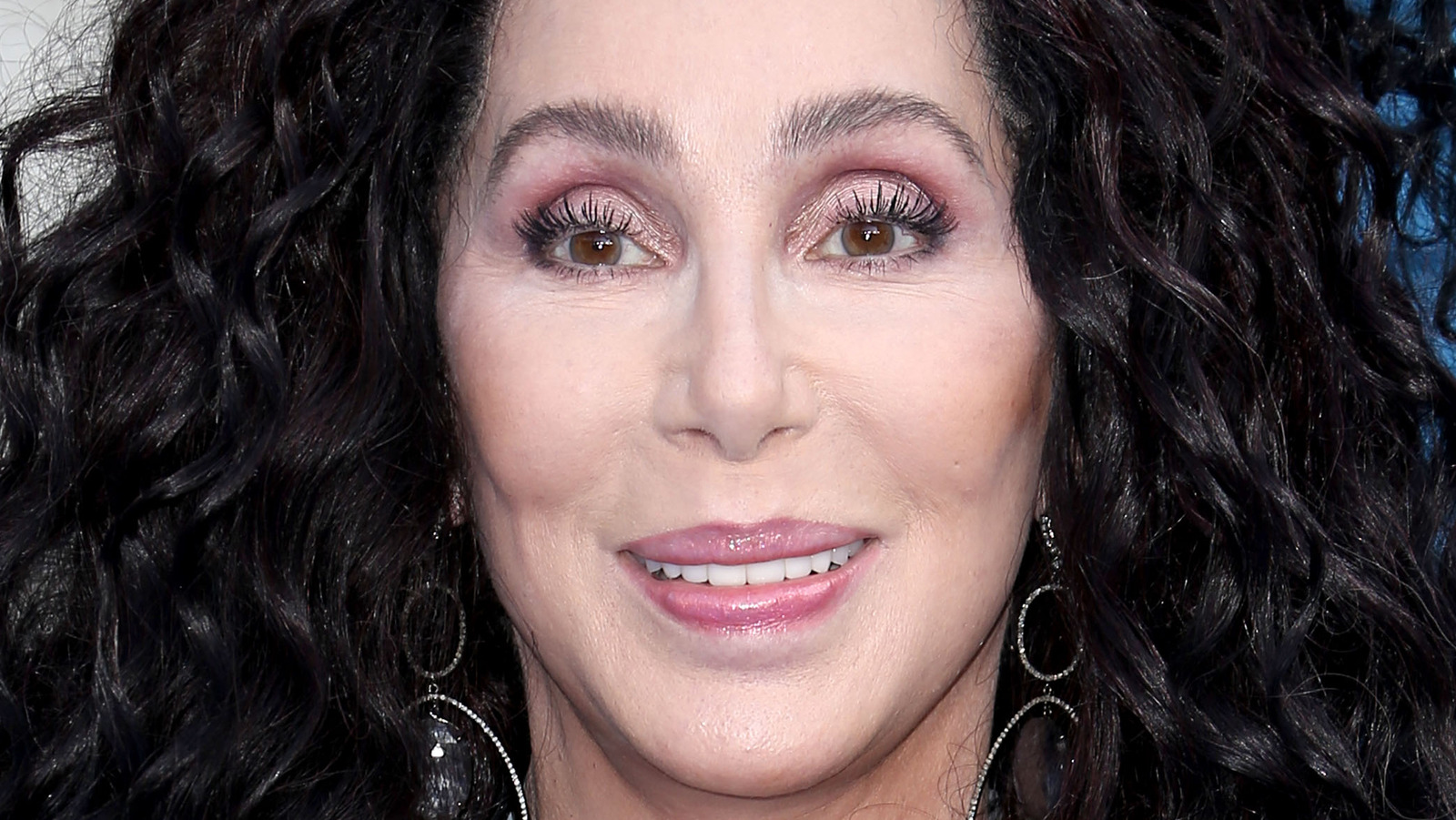 The Truth About Cher's Friendship With Val Kilmer | l intro 1647282087 The Truth About Cher's Friendship With Val Kilmer | l intro 1647282087