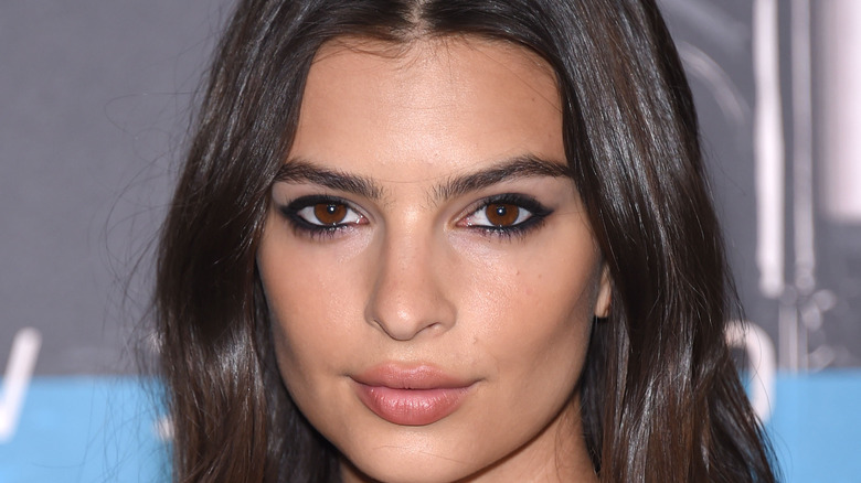 Emily Ratajkowski close up 