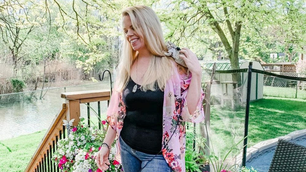HGTV's Hot Mess House host Cassandra Aarssen