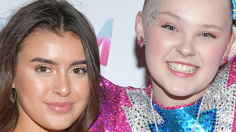 Jojo Siwa posing with Kalani Hilliker