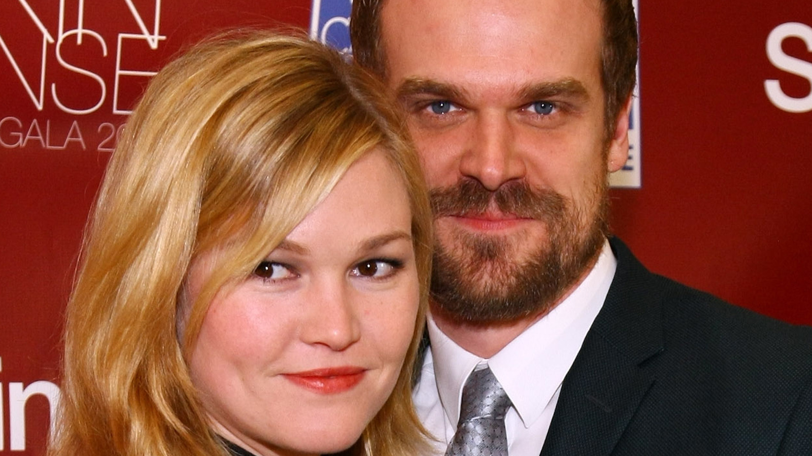 The Truth About Julia Stiles And David Harbour's Relationship(06)