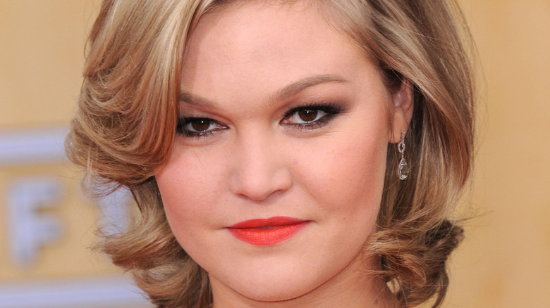 Julia Stiles blonde hair