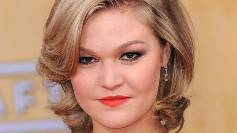 Julia Stiles blonde hair