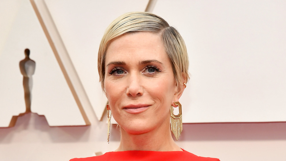 Kristen Wiig wears red on red carpet