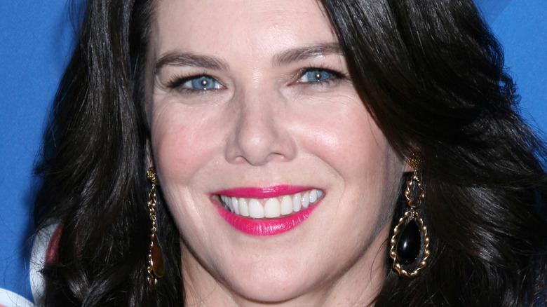 Lauren Graham smiling