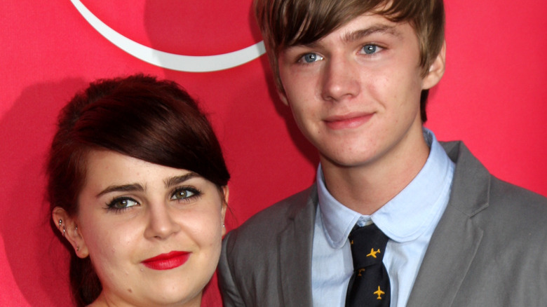Mae Whitman and Miles Heizer