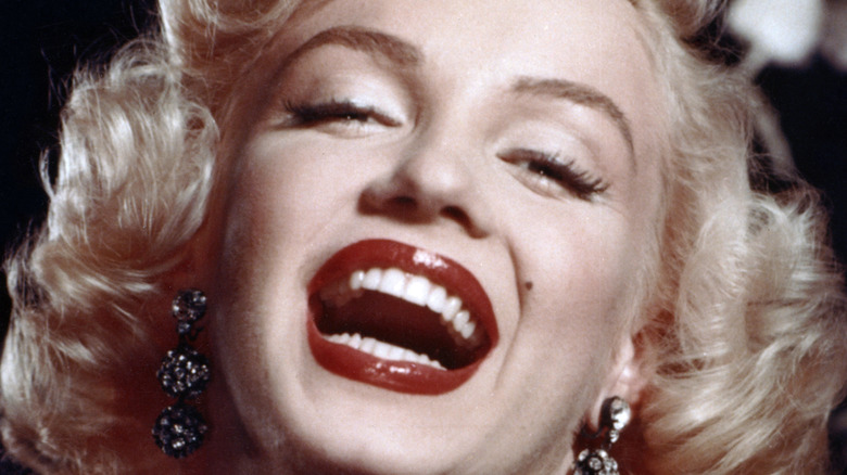 Marilyn Monroe laughing